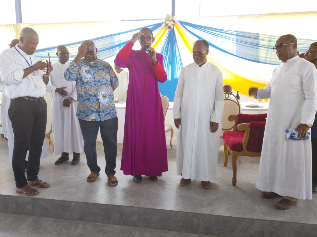 JUBILÉ D’OR SACERDOTAL DU RÉVÉREND PÈRE PIERRE ABLÉ DAGO